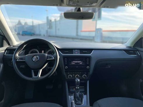 Skoda Octavia 2020 - фото 19