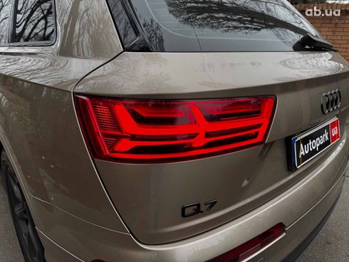 Audi Q7 2018 бежевый - фото 9