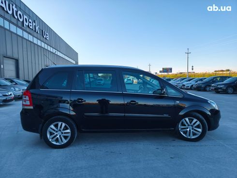 Opel Zafira 2011 черный - фото 9