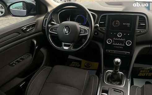 Renault Megane 2017 - фото 10
