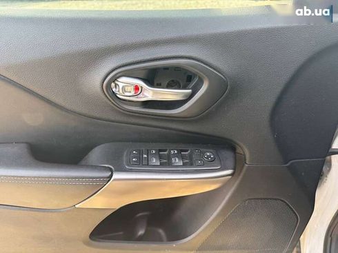 Jeep Cherokee 2018 - фото 10