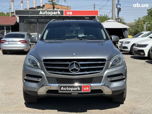 Mercedes-Benz M-Класс 2012 серый - фото 2