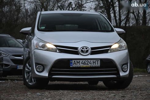 Toyota Verso 2015 - фото 3