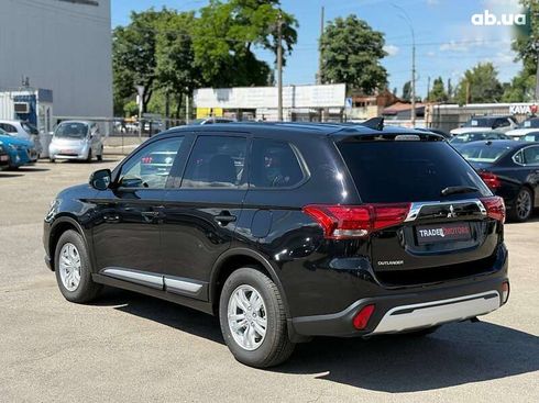 Mitsubishi Outlander 2020 - фото 7