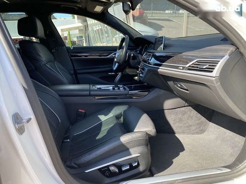 BMW 7 серия 2016 - фото 8