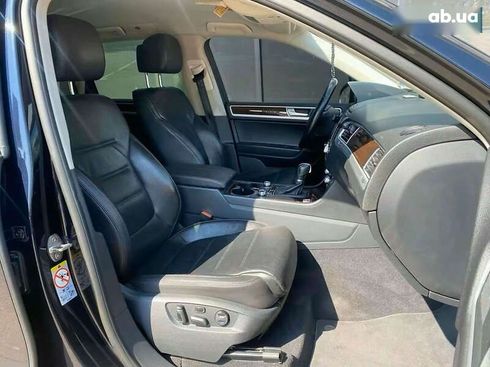 Volkswagen Touareg 2018 - фото 27