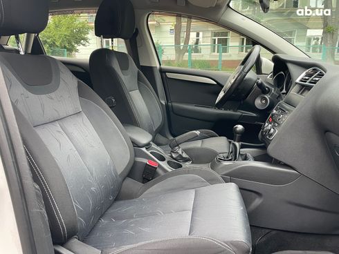 Citroёn C4 2013 белый - фото 23