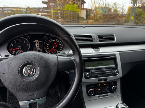 Volkswagen Passat 2011 серый - фото 20