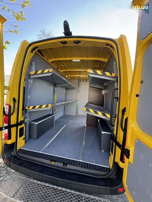 Renault Master 2021 - фото 29