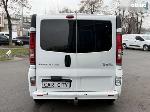 Renault Trafic 2011 - фото 6