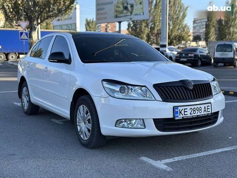 Skoda Octavia 2012 - фото 15