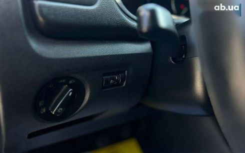 Skoda Fabia 2010 - фото 11