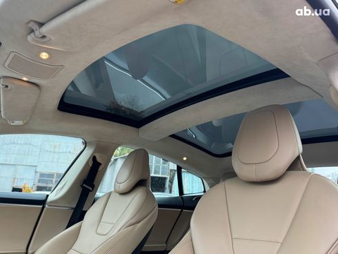 Tesla Model S 2017 серый - фото 36