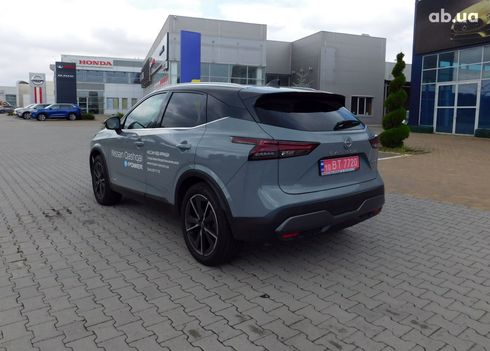 Nissan Qashqai 2023 серый - фото 4