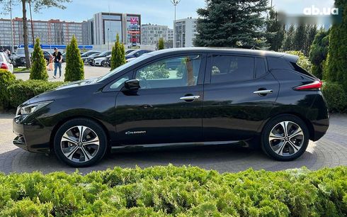 Nissan Leaf 2019 - фото 4