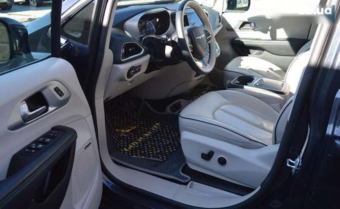 Chrysler Pacifica 2019 - фото 24