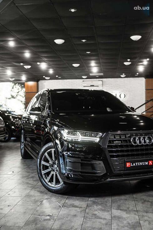 Audi Q7 2018 - фото 10