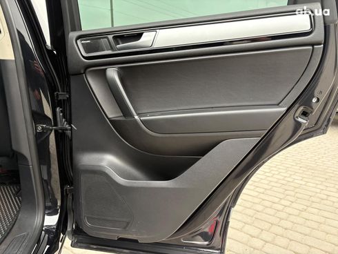 Volkswagen Touareg 2015 черный - фото 37