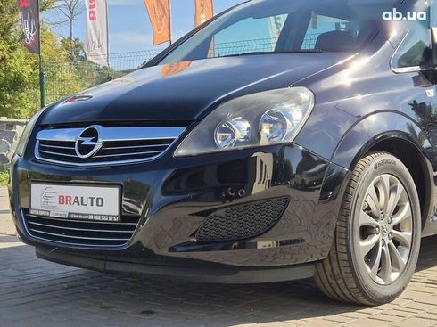 Opel Zafira 2010 - фото 4