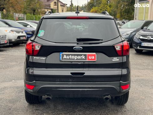 Ford Escape 2019 черный - фото 7
