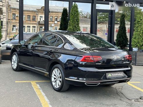 Volkswagen Passat 2016 - фото 10