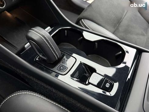 Volvo XC40 2019 - фото 26