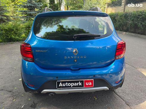 Renault Sandero Stepway 2020 синий - фото 7