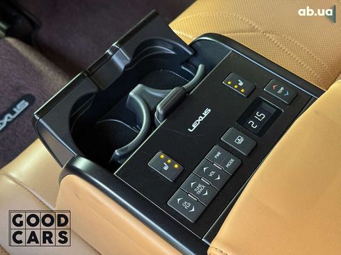 Lexus ES 2019 - фото 26