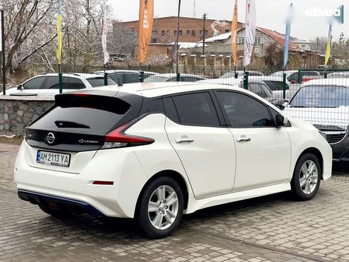 Nissan Leaf 2022 - фото 27