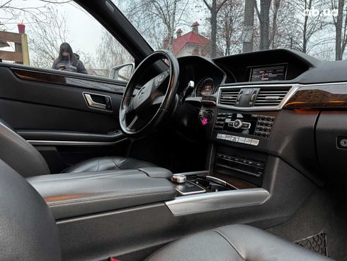 Mercedes-Benz E-Класс 2013 серый - фото 30