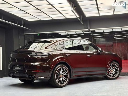 Porsche Cayenne Coupe 2020 - фото 23