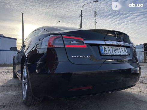 Tesla Model S 2017 - фото 13