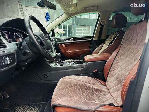 Volkswagen Touareg 2018 - фото 21