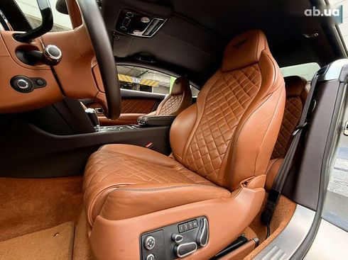 Bentley Continental GT 2016 - фото 30
