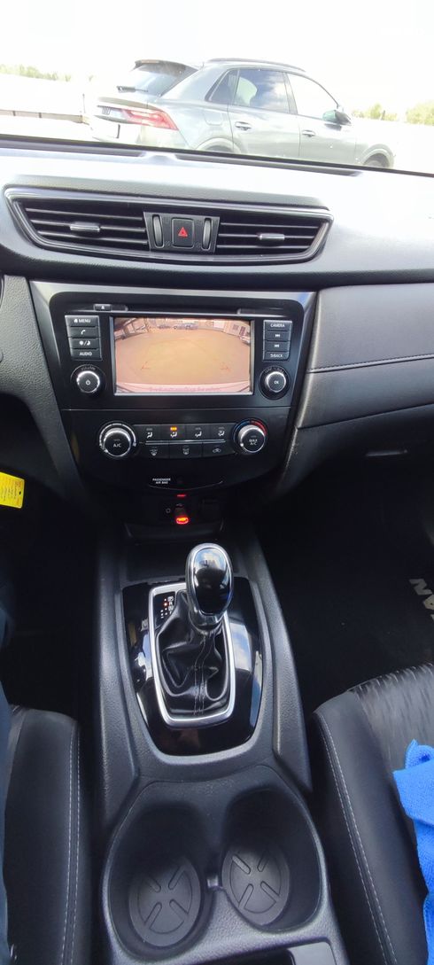 Nissan Rogue 2018 белый - фото 14