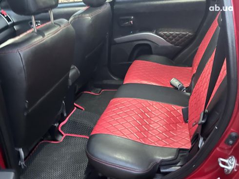 Mitsubishi Outlander 2010 красный - фото 23