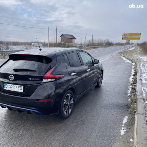 Nissan Leaf 2018 коричневый - фото 8