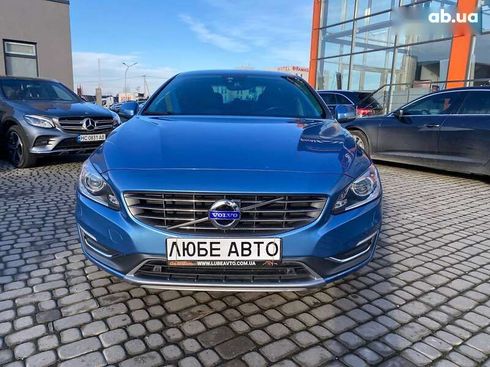 Volvo S60 2015 - фото 2