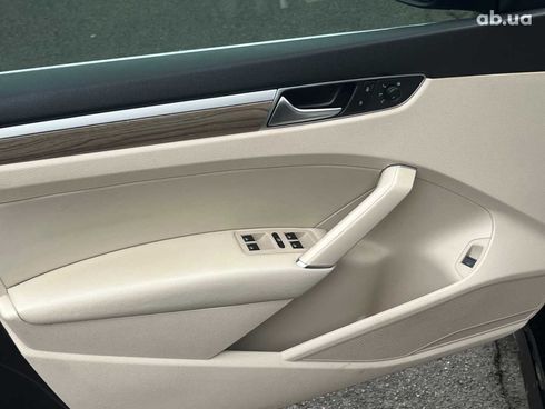 Volkswagen Passat 2018 черный - фото 15