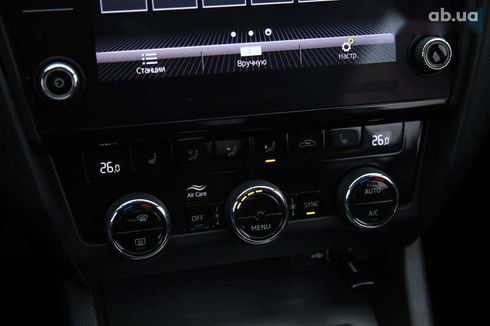 Skoda Octavia 2018 - фото 17