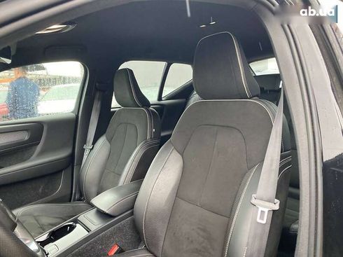 Volvo XC40 2020 - фото 19