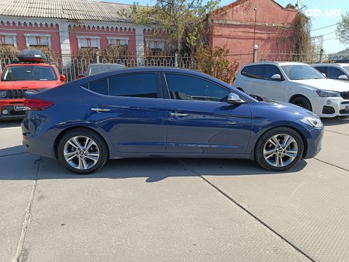 Hyundai Elantra 2017 синий - фото 7