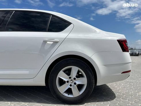 Skoda octavia a7 2017 белый - фото 6