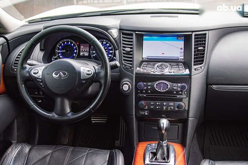 Infiniti QX70 2014 - фото 9