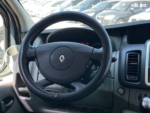 Renault Trafic 2014 серый - фото 26