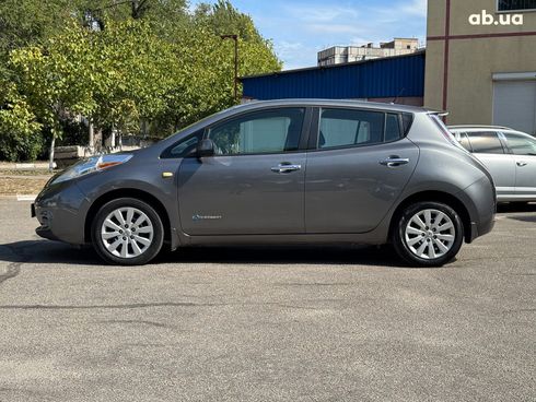 Nissan Leaf 2016 серый - фото 2