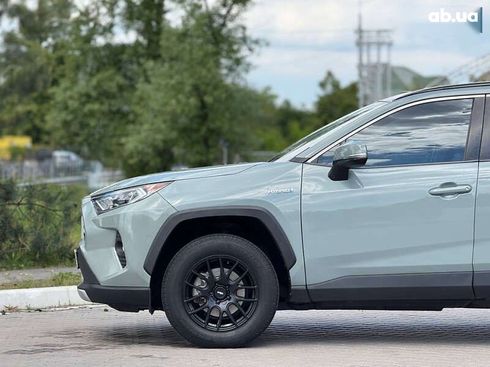 Toyota RAV4 2019 - фото 10