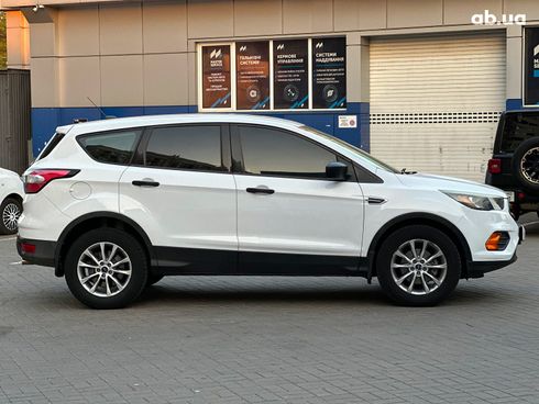 Ford Escape 2017 белый - фото 6