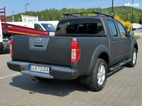 Nissan Navara 2006 черный - фото 9