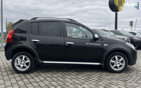 Renault Sandero 2012 - фото 8